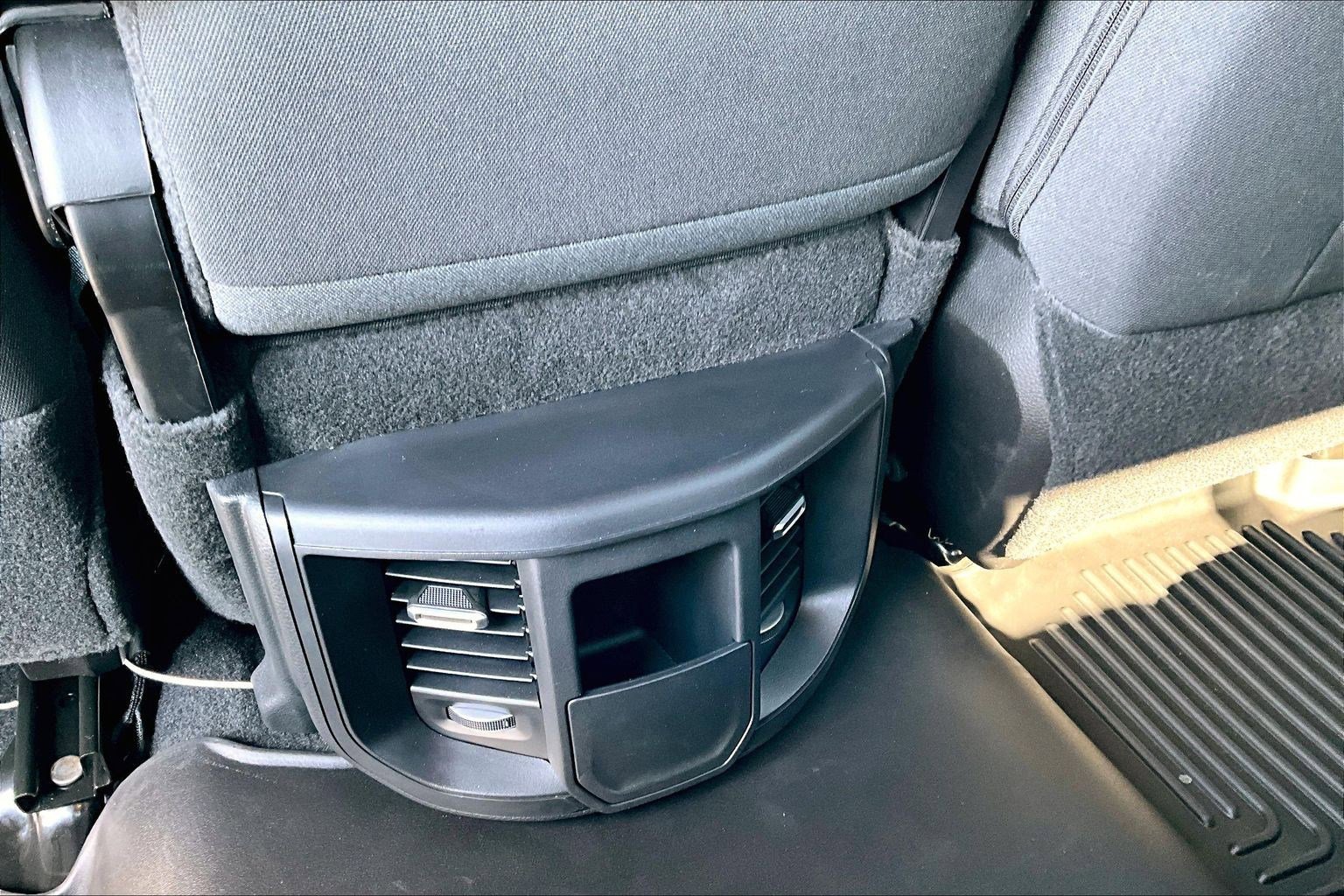 Used 2024 RAM 2500 Tradesman w/ Chrome Appearance Group image 10