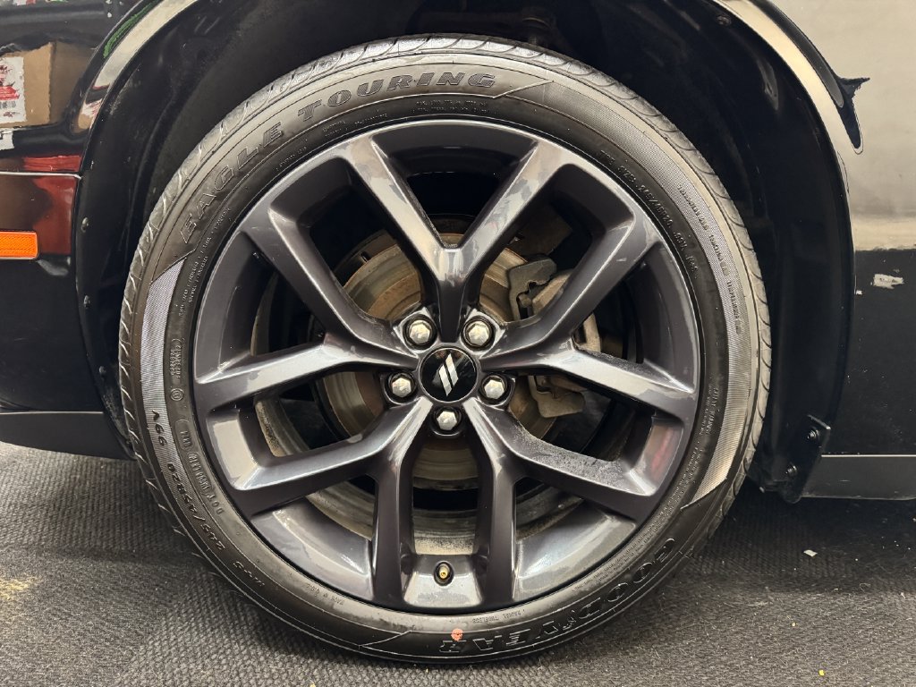 Used 2019 Dodge Challenger SXT w/ Blacktop Package RWD image 12