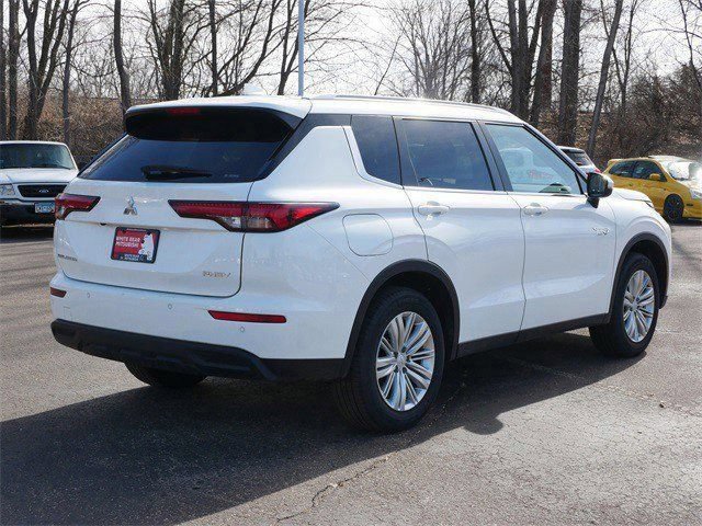 Used 2025 Mitsubishi Outlander ES AWD/4WD image 7