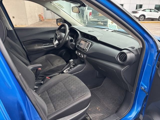 Used 2021 Nissan Kicks S FWD image 11