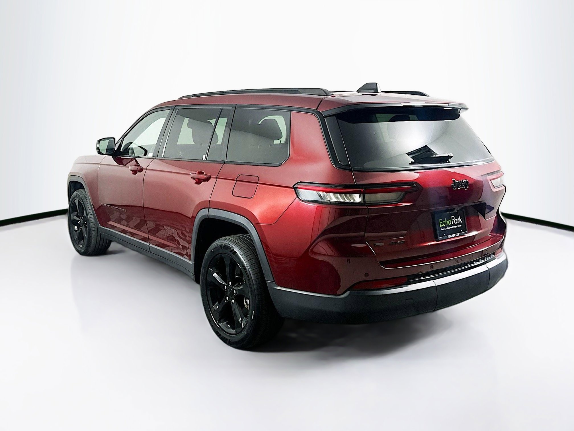 Used 2021 Jeep Grand Cherokee L Laredo image 5