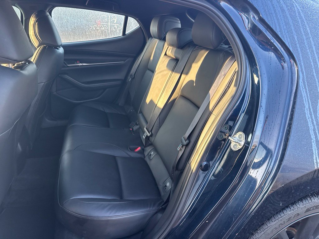 Used 2024 MAZDA MAZDA3 s FWD image 12