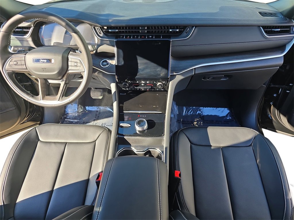 New 2025 Jeep Grand Cherokee L Limited image 9