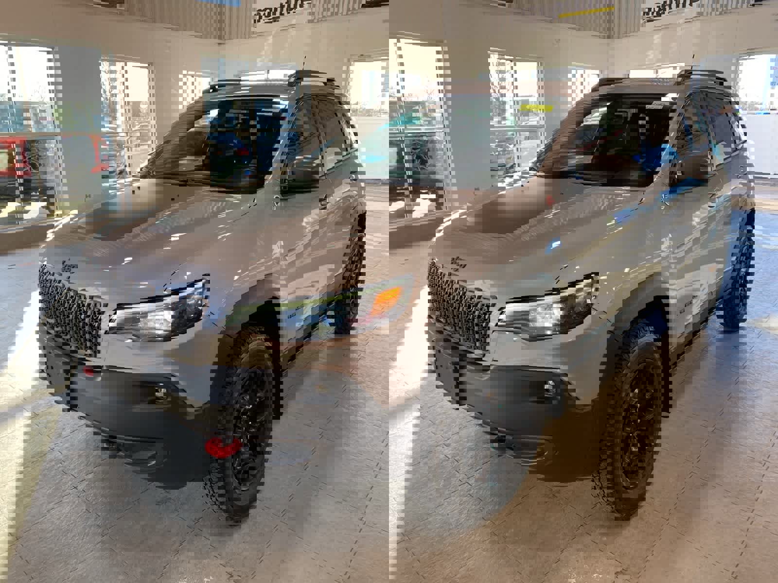 Used 2020 Jeep Cherokee Trailhawk w/ Comfort & Convenience Group