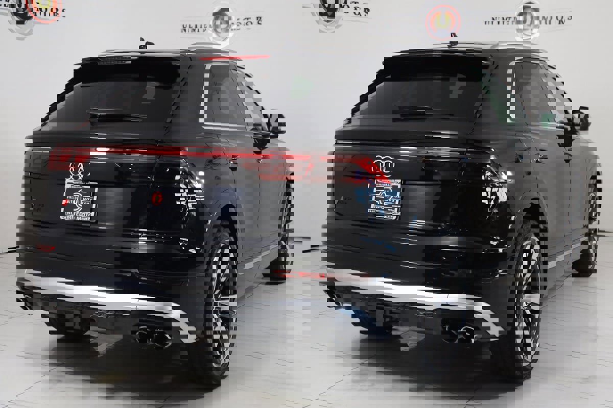 Used 2024 Audi SQ8 Premium Plus image 3