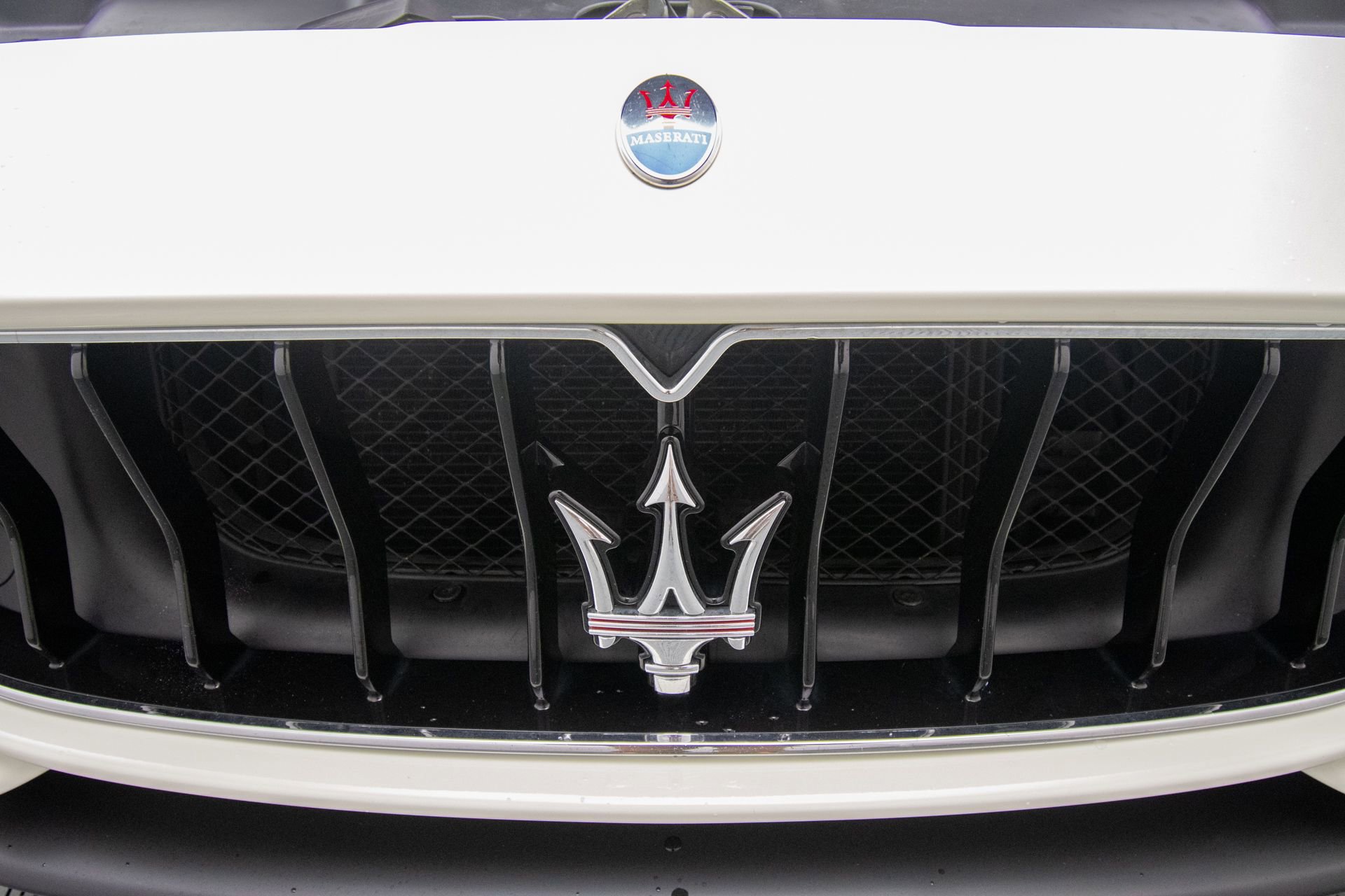 Used 2018 Maserati GranTurismo Sport image 39