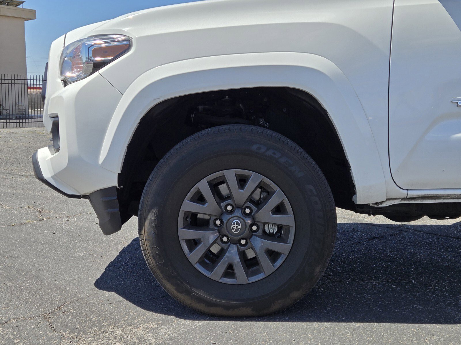 Used 2023 Toyota Tacoma SR5 RWD image 6