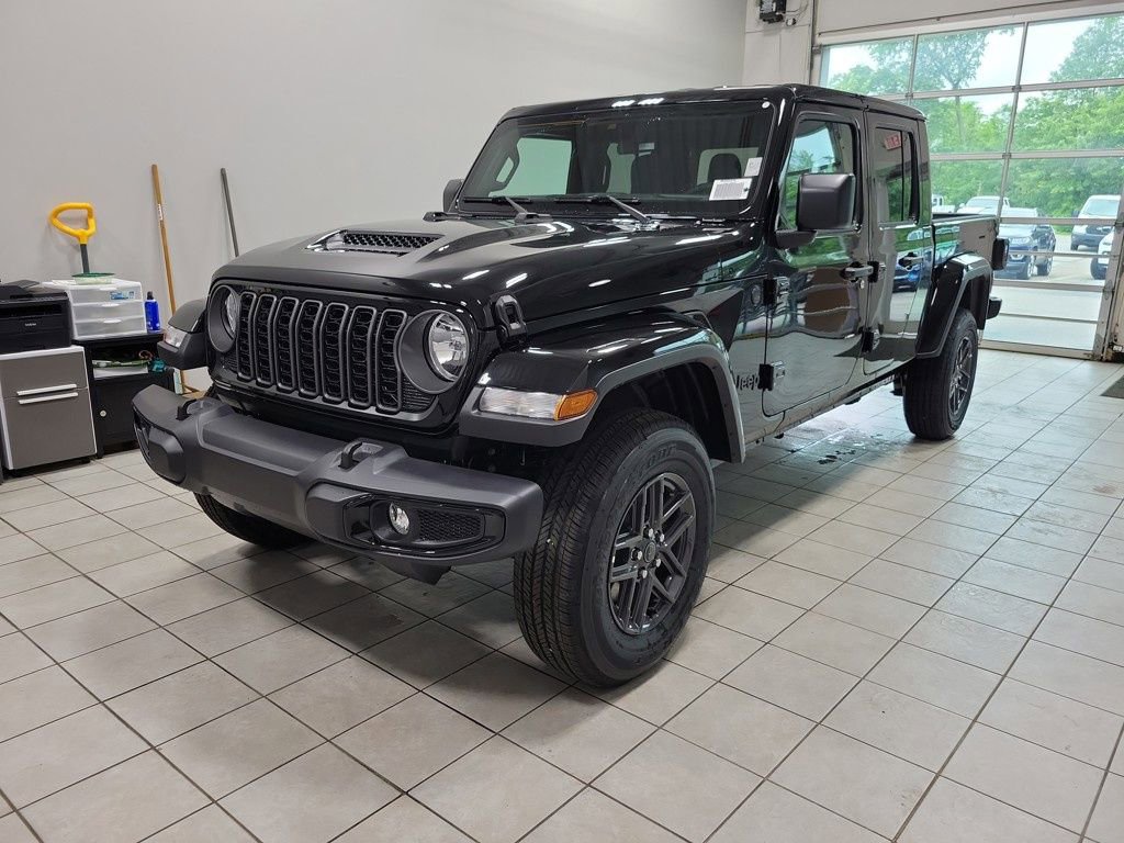 New 2025 Jeep Gladiator Sport AWD/4WD image 2