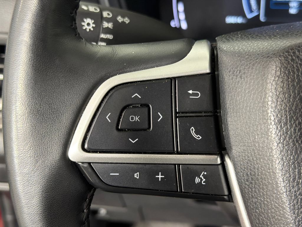 Used 2025 Toyota Grand Highlander AWD Hybrid image 26