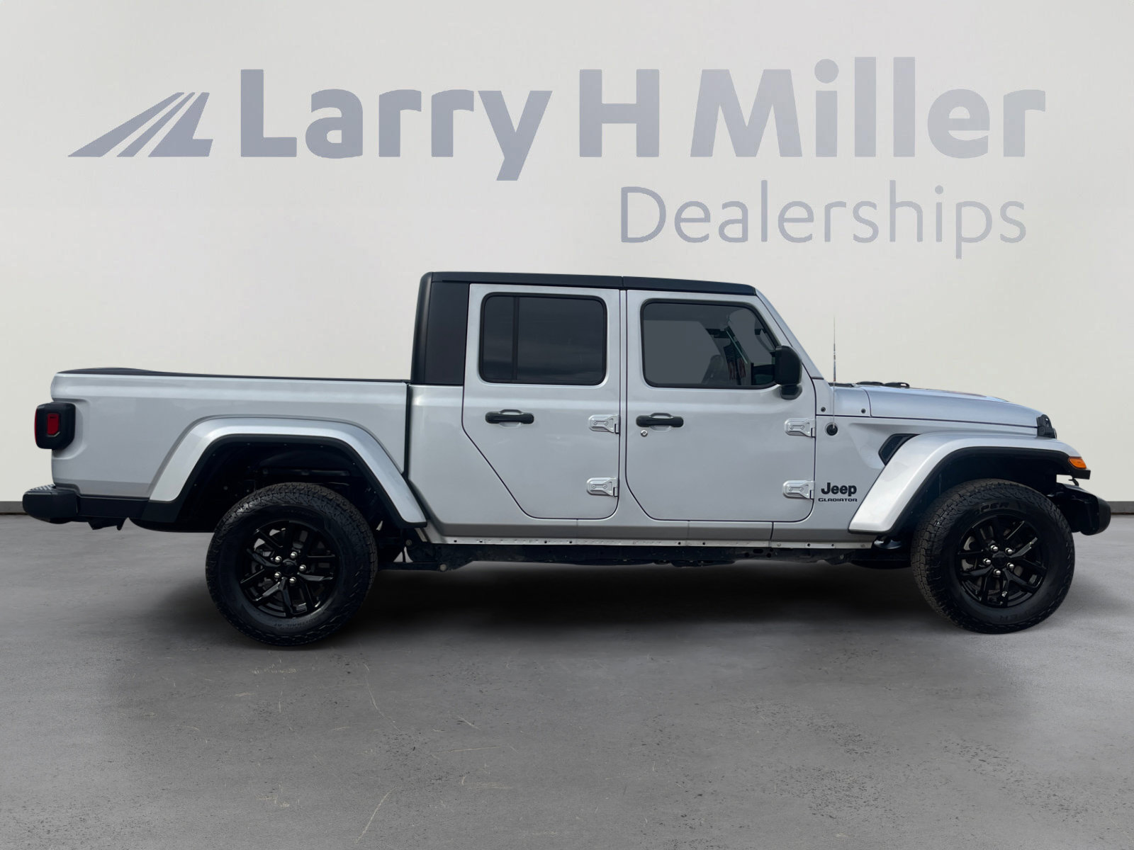 Certified 2022 Jeep Gladiator Sport image 6