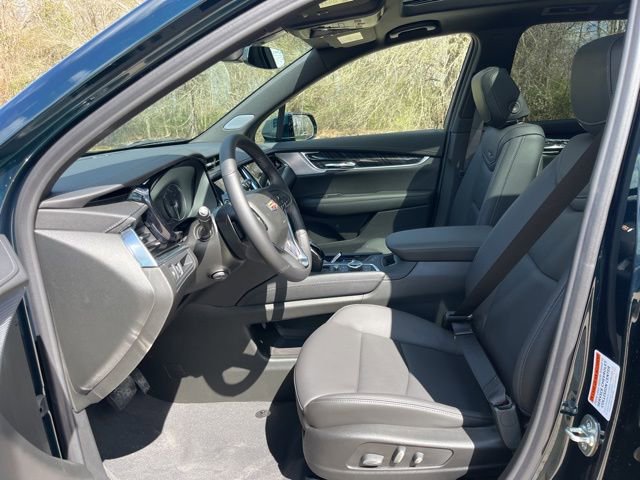 New 2025 Cadillac XT6 Premium Luxury w/ LPO, Floor Liner Package image 17