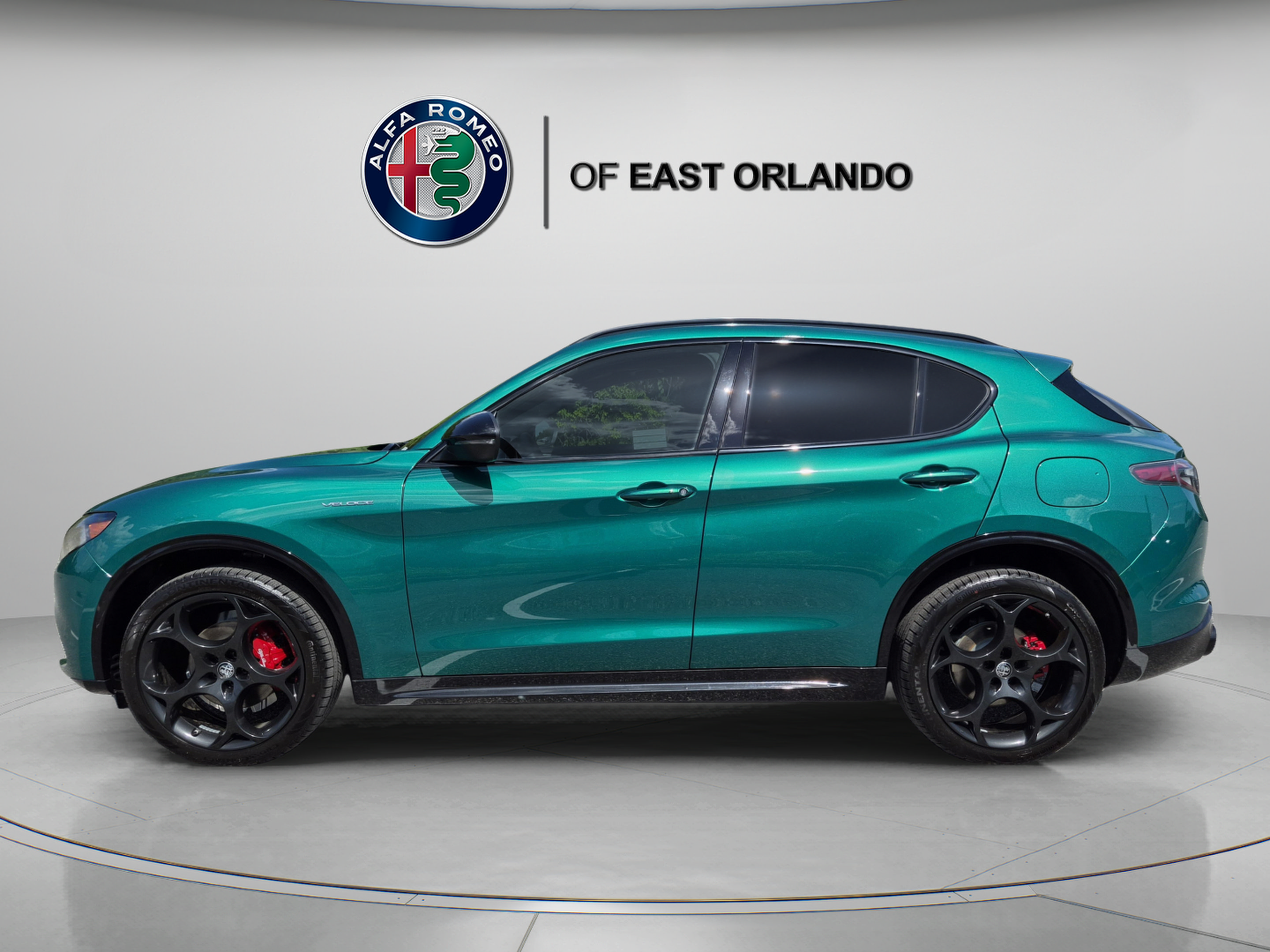 New 2026 Alfa Romeo Stelvio Sprint AWD/4WD image 4
