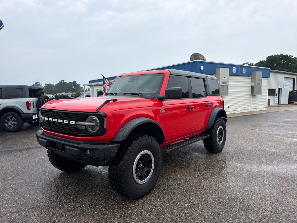 Used 2022 Ford Bronco Wildtrak AWD/4WD image 1