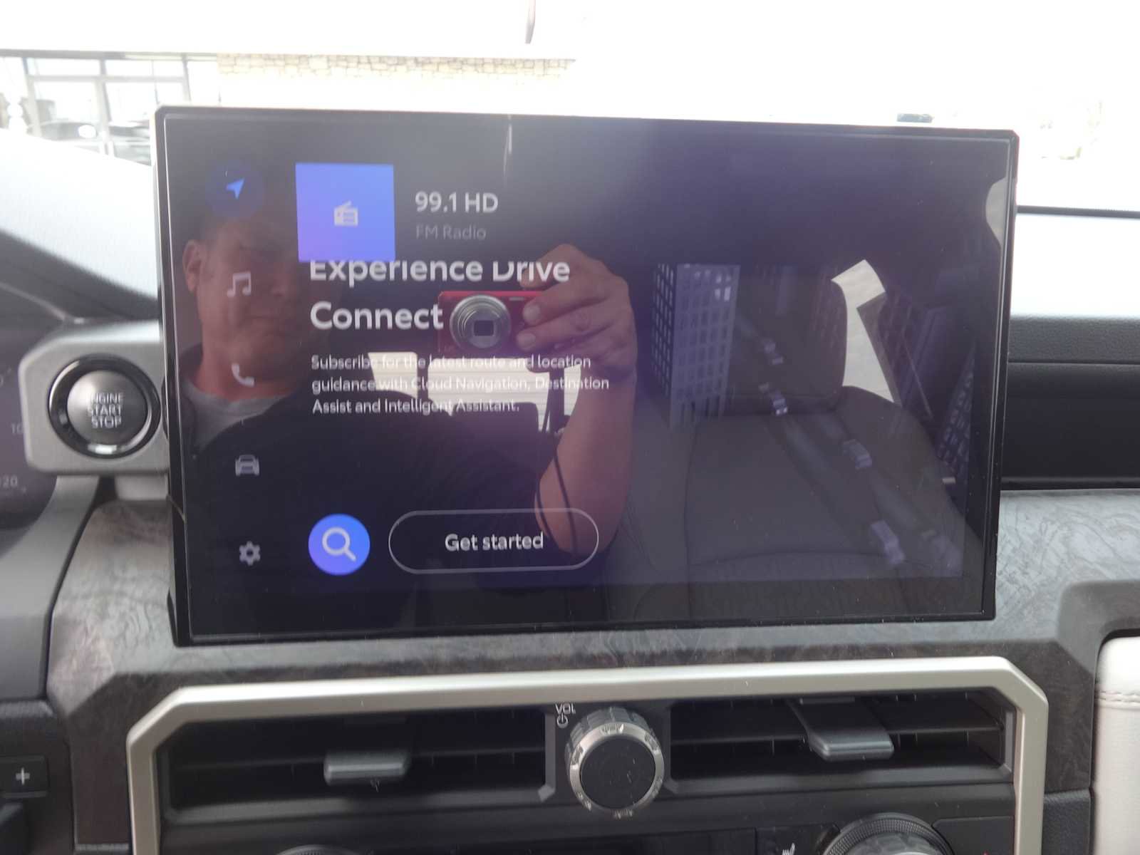 Used 2024 Toyota Tacoma Limited w/ Limited Package (LT) image 18