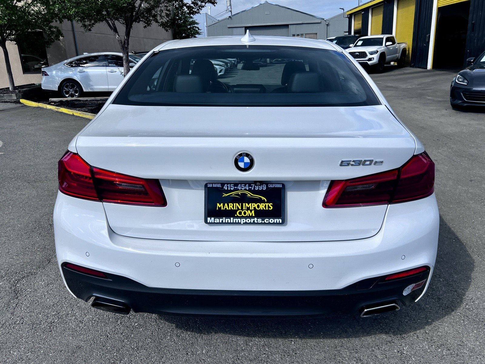 Used 2020 BMW 530e w/ M Sport Package RWD image 7