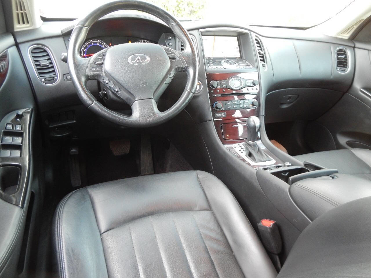 Used 2010 INFINITI EX35 Journey image 31
