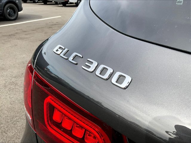 Used 2022 Mercedes-Benz GLC 300 4MATIC image 26