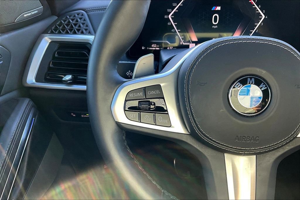 Used 2025 BMW X6 xDrive40i w/ Climate Comfort Package image 11