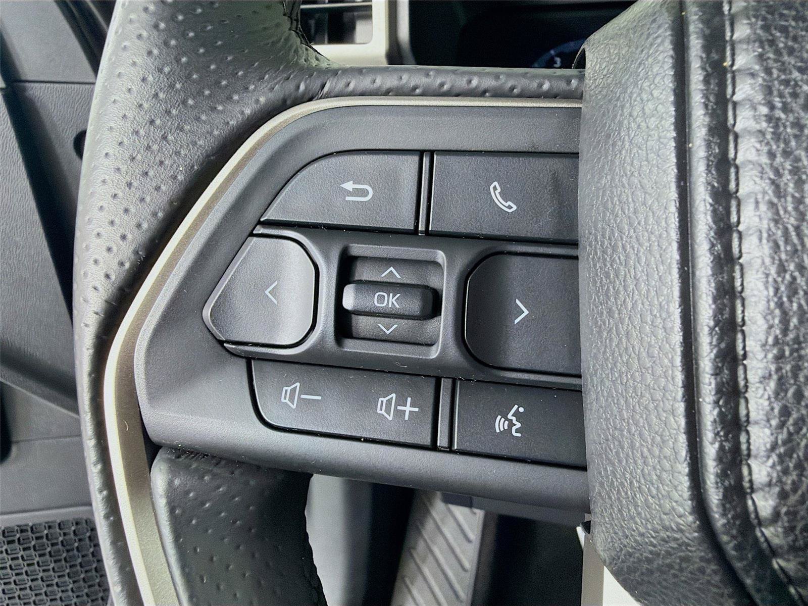 Used 2025 Toyota 4Runner TRD Sport Premium w/ Tow Technology Package AWD/4WD image 12