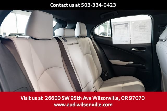 Used 2022 Lexus UX 250h w/ Premium Package AWD/4WD image 33
