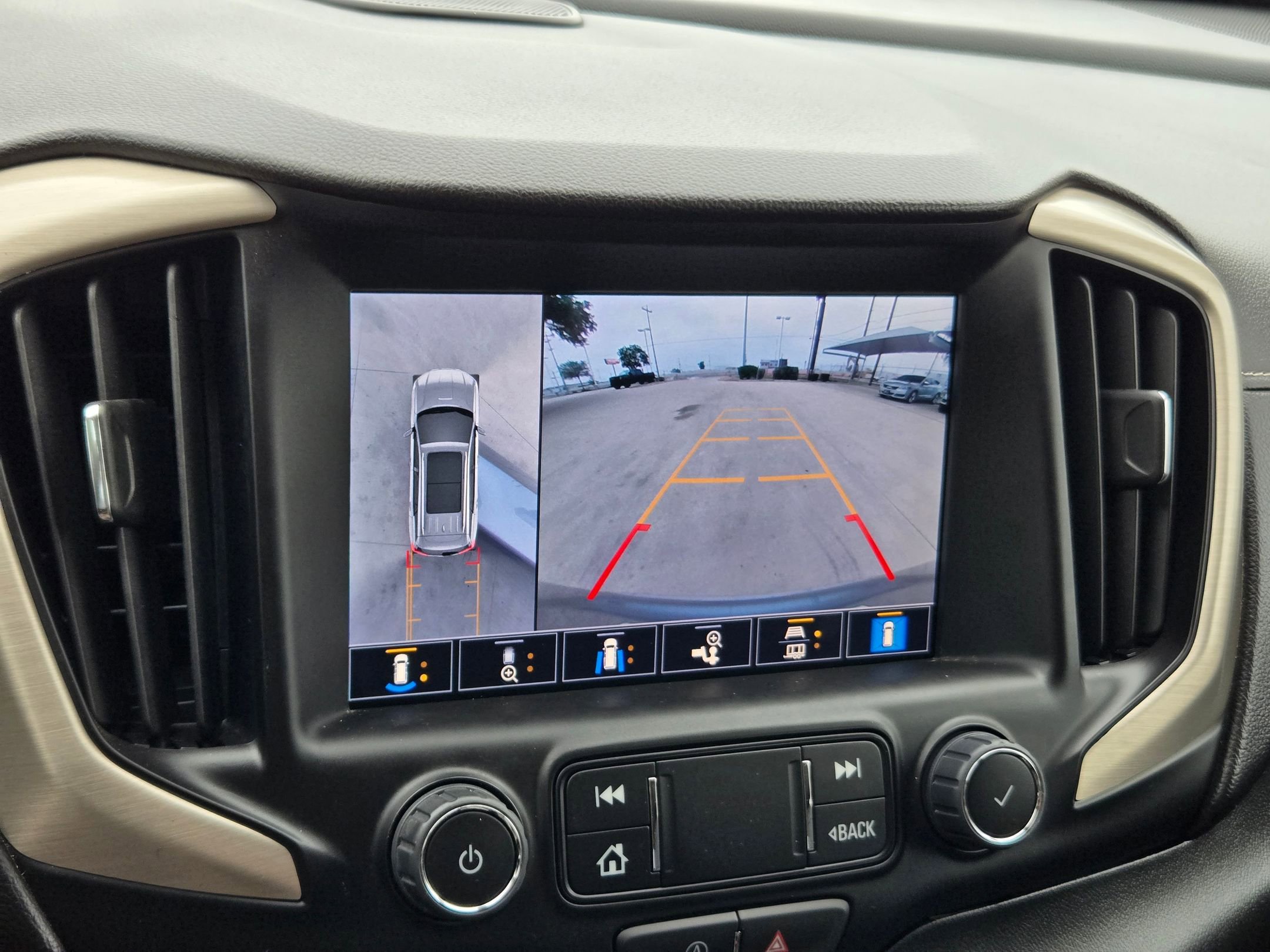 Certified 2023 GMC Terrain Denali w/ Denali Premium Package AWD/4WD image 16