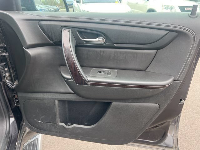 Used 2017 Chevrolet Traverse Premier w/ LPO, 'HIT The Road' Package FWD image 10