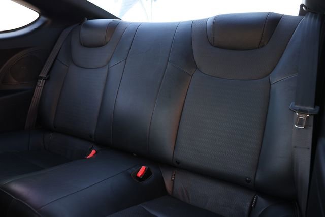 Used 2013 Hyundai Genesis 3.8 image 8