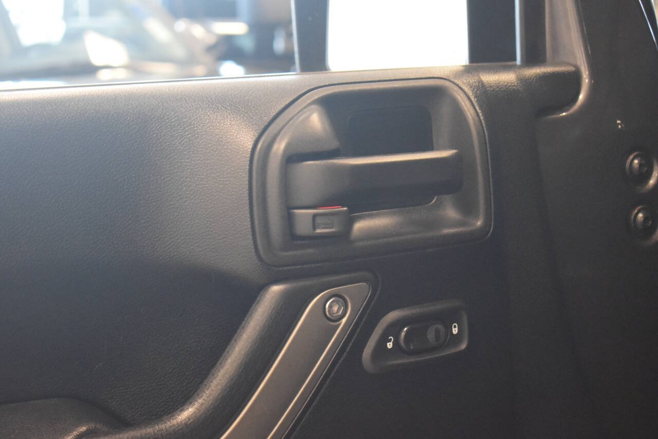 Used 2014 Jeep Wrangler Sport w/ Quick Order Package 24S AWD/4WD image 73