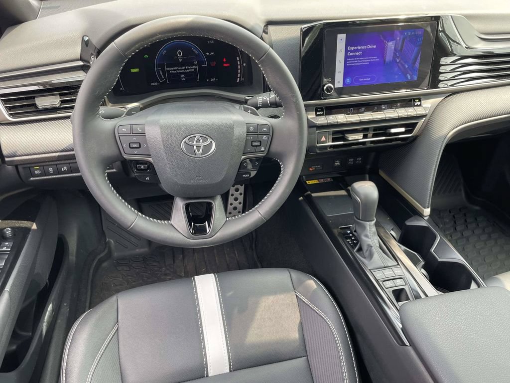 Used 2026 Toyota Camry SE FWD image 9