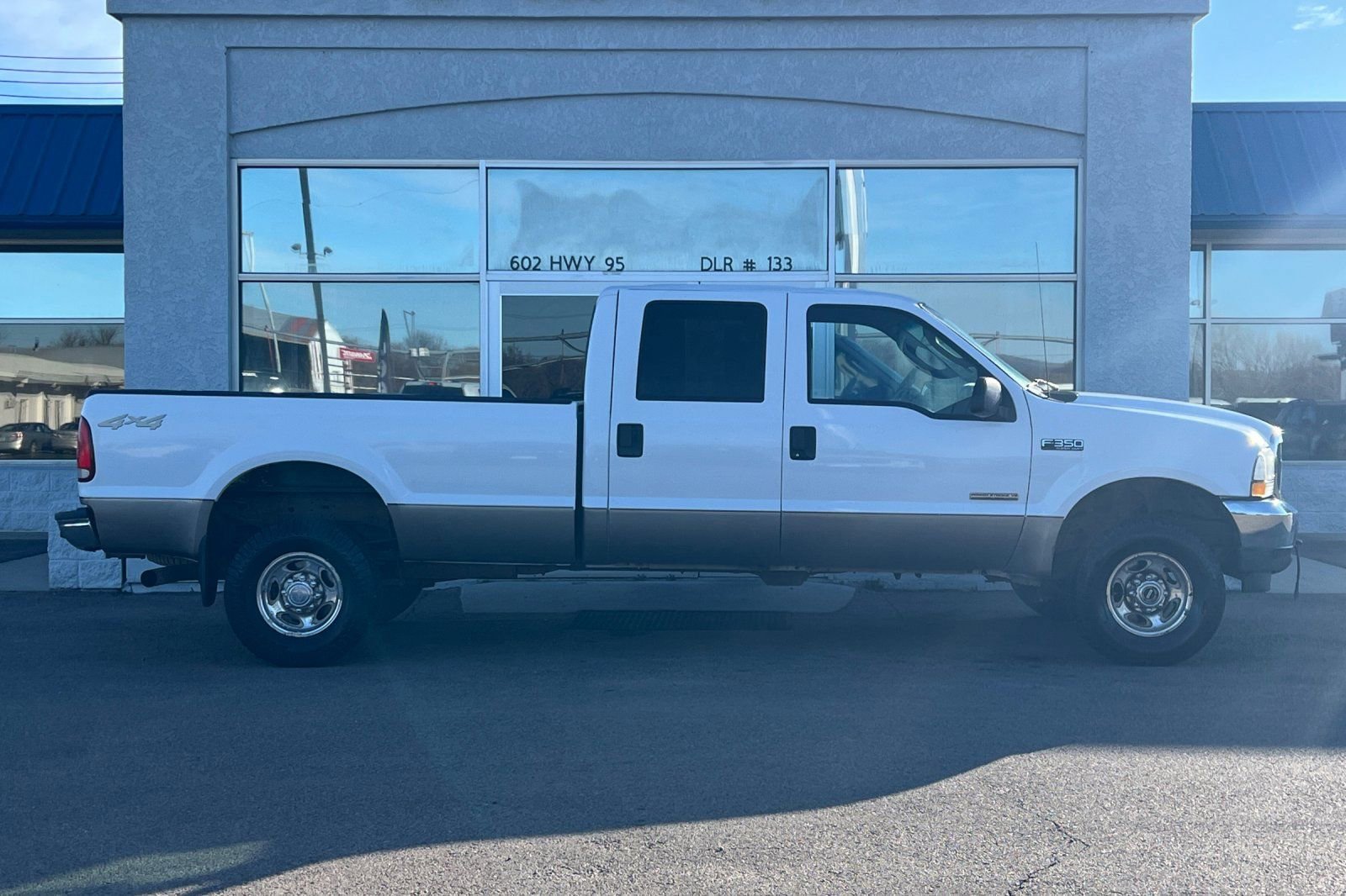 Used 2004 Ford F350 Lariat image 3