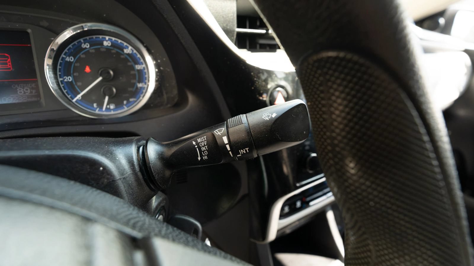 Used 2019 Toyota Corolla LE FWD image 37
