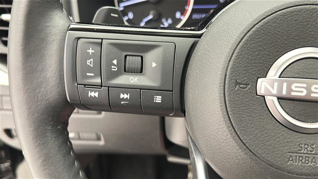 Used 2023 Nissan Rogue SV w/ SV Premium B Package AWD/4WD image 19