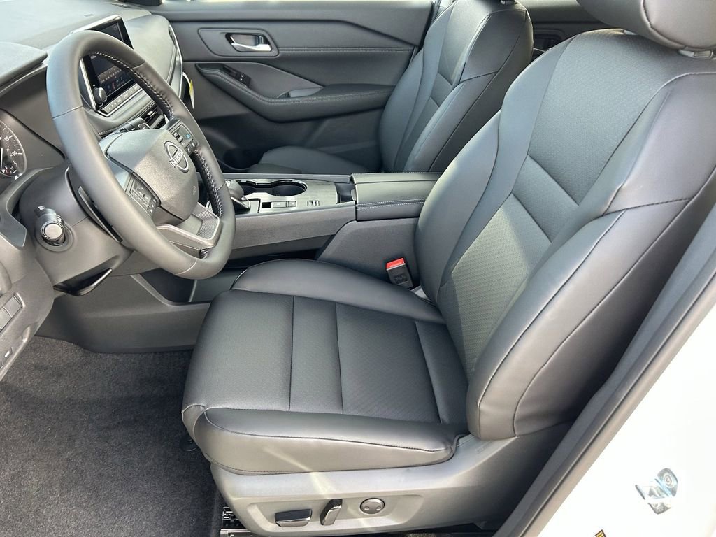 New 2026 Nissan Rogue SV image 13