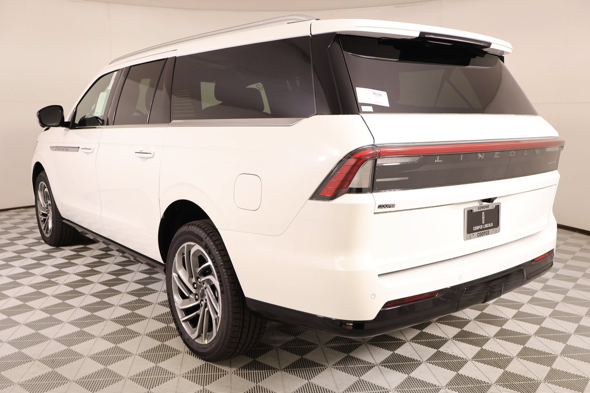New 2027 Lincoln Navigator L Reserve AWD/4WD image 25