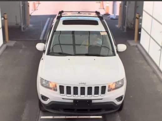 Used 2016 Jeep Compass 4WD image 3