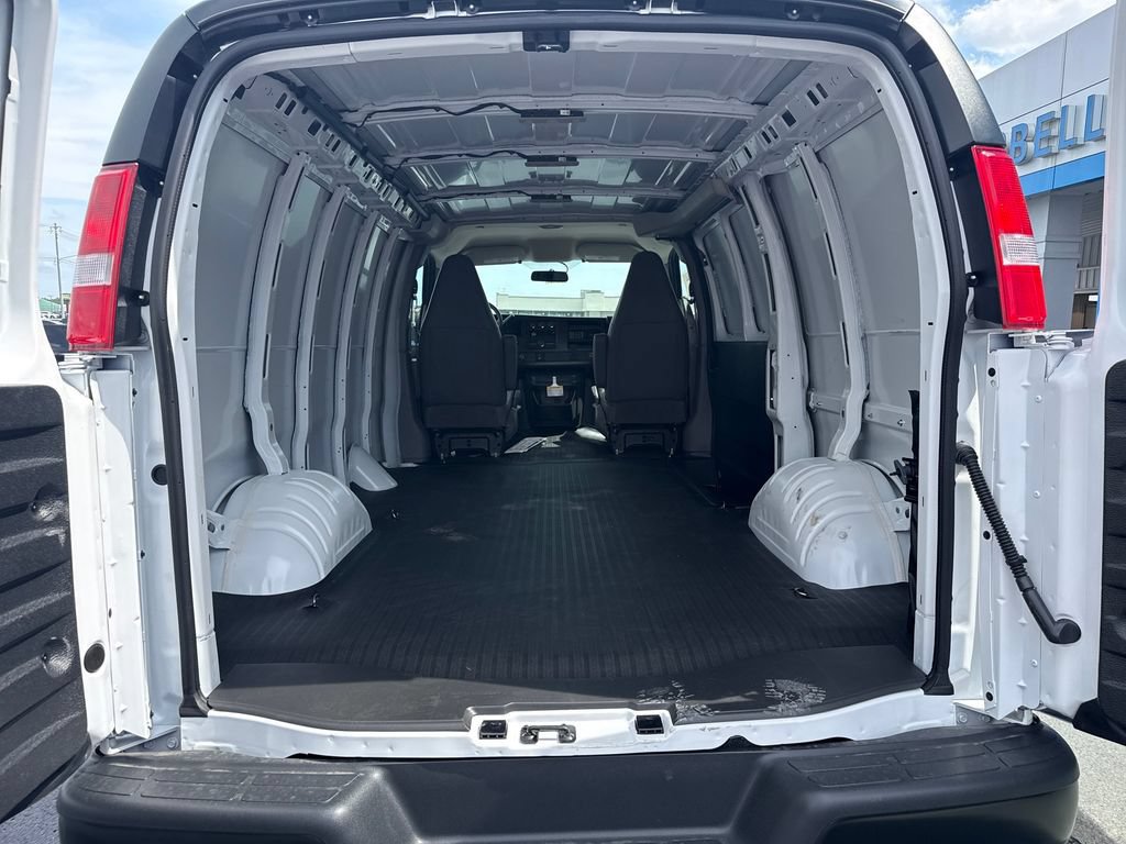 New 2026 Chevrolet Express 2500 w/ Driver Convenience Package RWD image 49