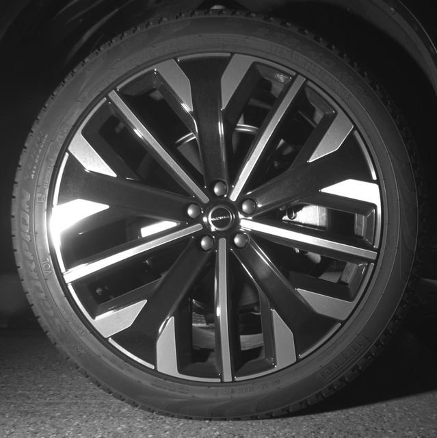 New 2025 Volvo XC90 B6 Plus w/ Protection Package Premier image 47