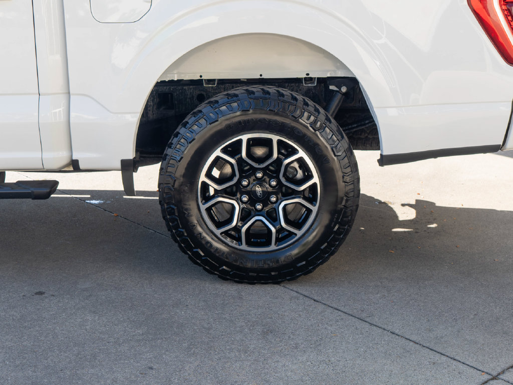 Used 2022 Ford F150 XLT w/ Equipment Group 302A High AWD/4WD image 31