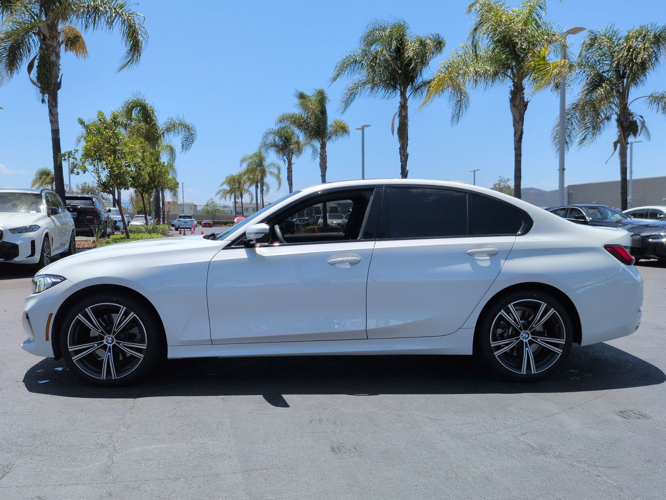 Certified 2023 BMW 330i Sedan w/ Premium Package RWD image 7