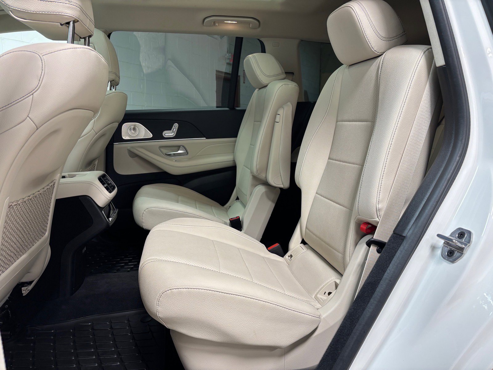 Used 2023 Mercedes-Benz GLS 450 4MATIC image 27