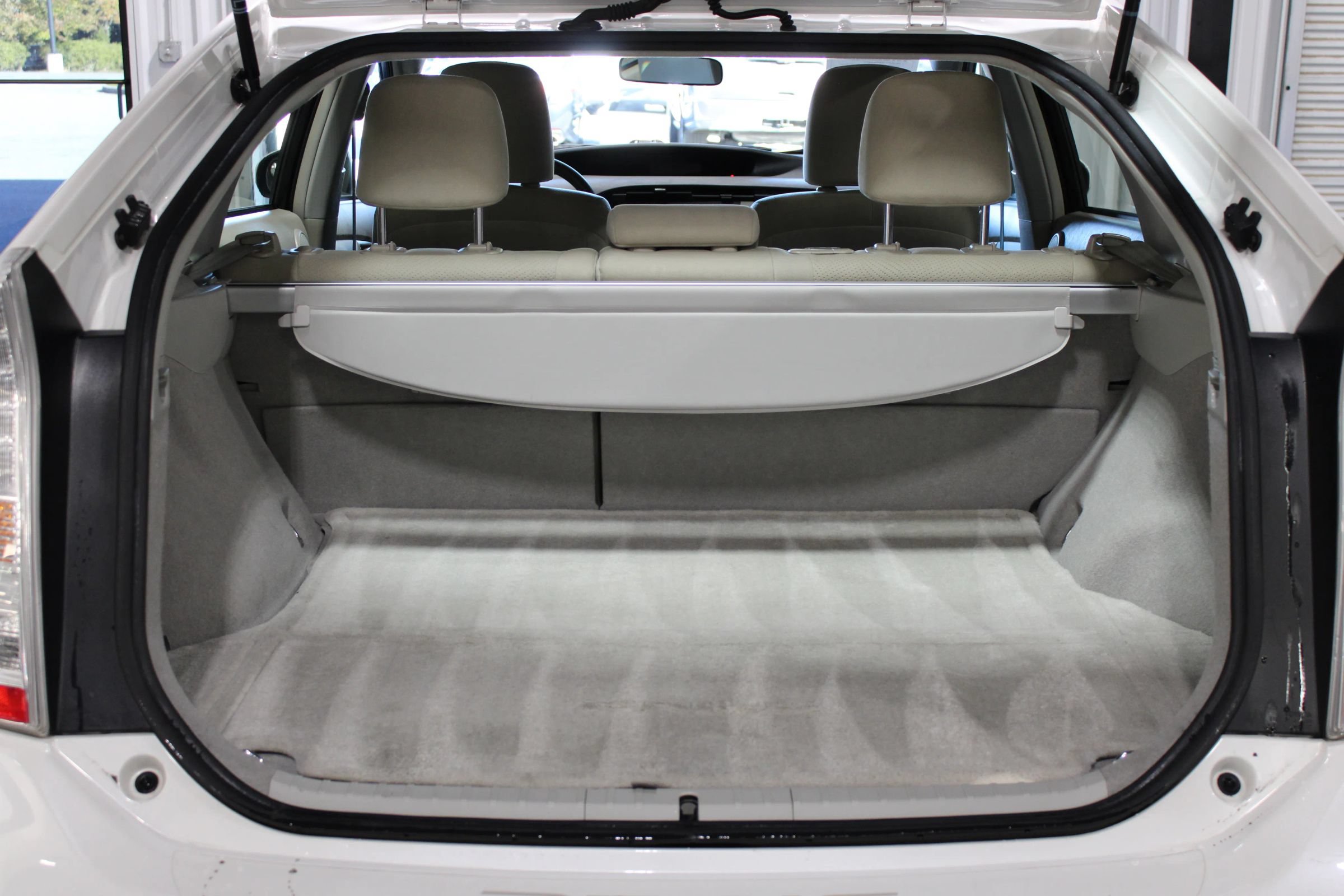 Used 2011 Toyota Prius Three w/ Solar Roof Pkg FWD image 30