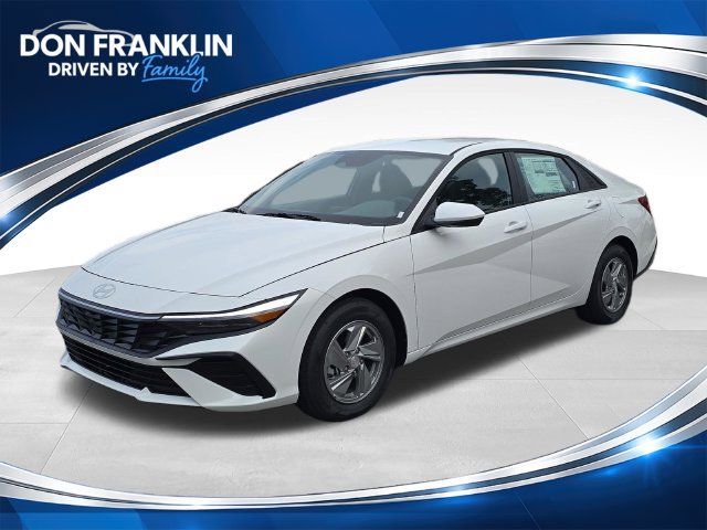 New 2026 Hyundai Elantra SE