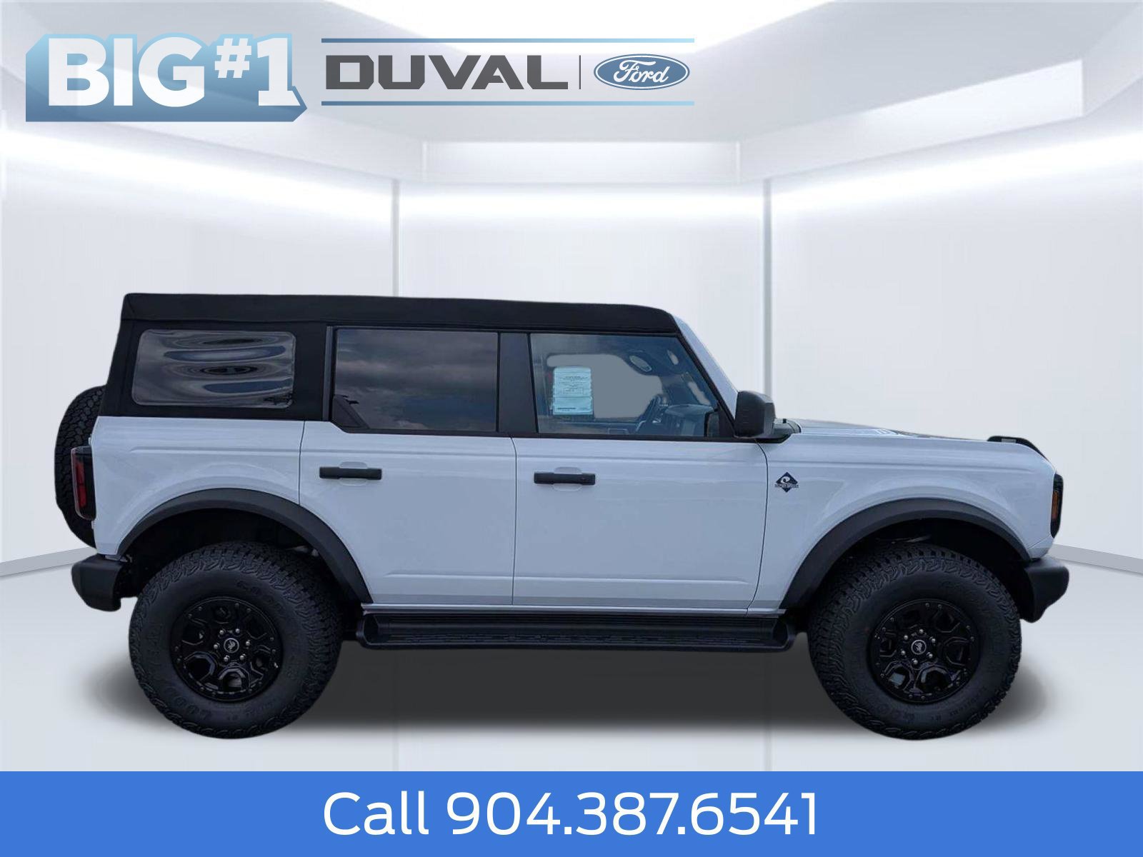 New 2026 Ford Bronco Outer Banks w/ Sasquatch Package AWD/4WD image 2