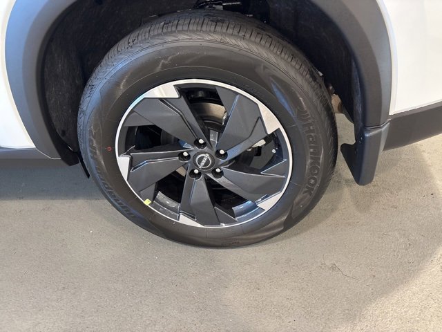 New 2026 Nissan Rogue SV image 10