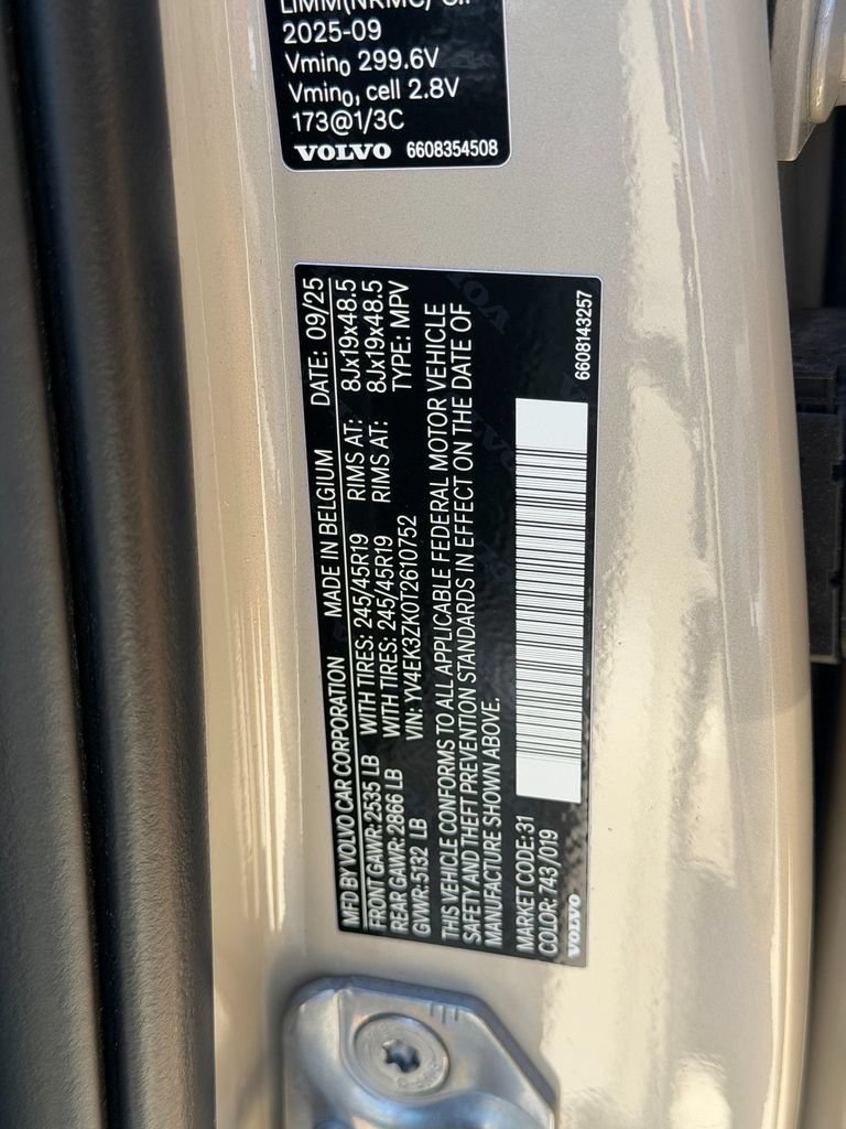 New 2026 Volvo EX30 Plus w/ Protection Package Premier AWD/4WD image 29