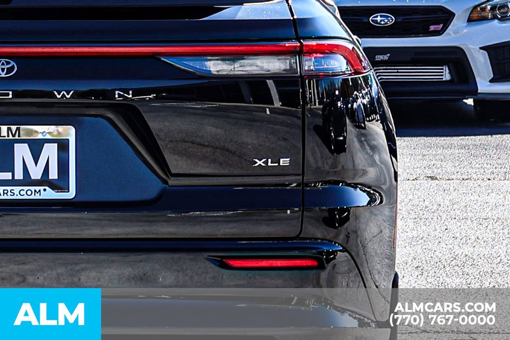 Used 2025 Toyota Crown Signia image 15