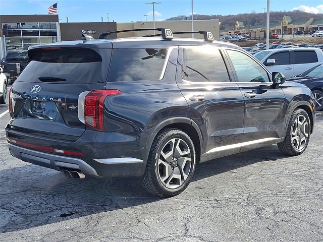 Used 2023 Hyundai Palisade Limited image 6