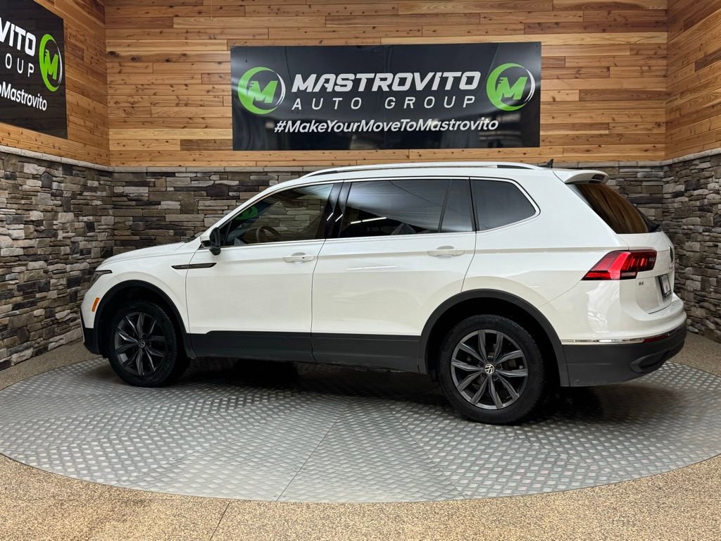 Used 2023 Volkswagen Tiguan SE w/ Panoramic Sunroof Package image 5