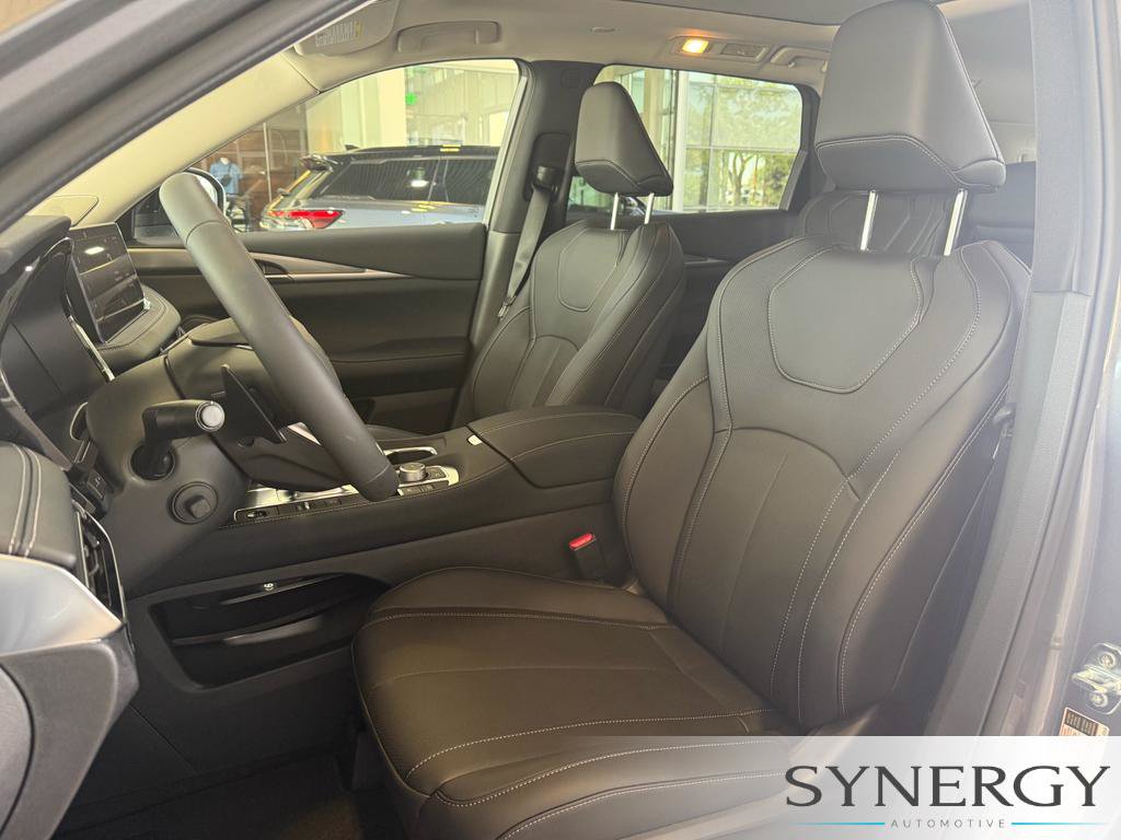 New 2027 INFINITI QX60 Luxe w/ Cargo Package FWD image 26