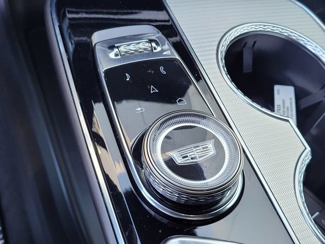 Used 2024 Cadillac Lyriq Tech RWD image 12